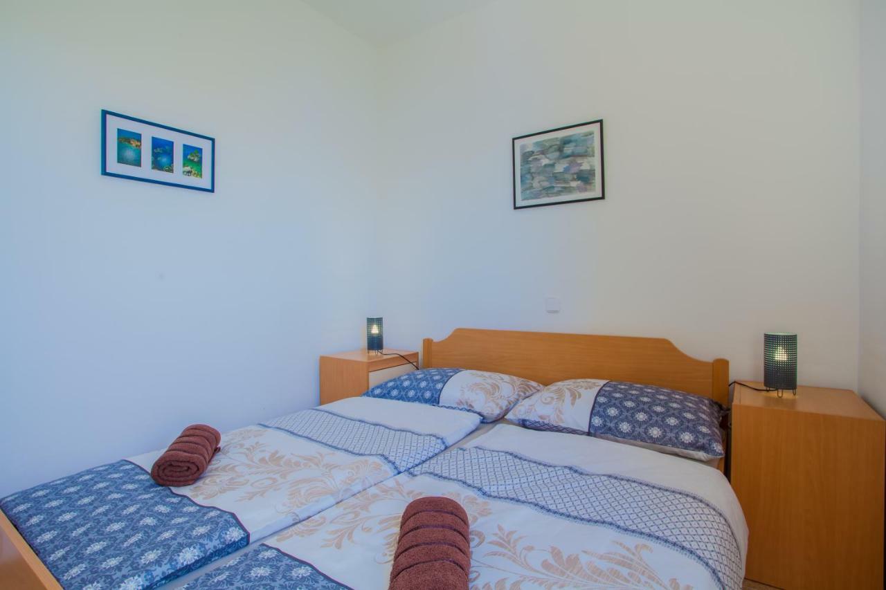 Apartmani Komesic Zubovici Exterior photo