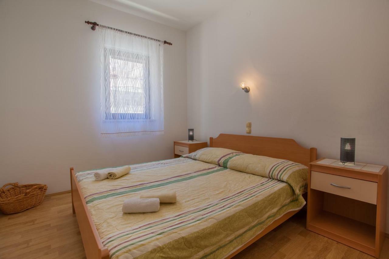 Apartmani Komesic Zubovici Exterior photo
